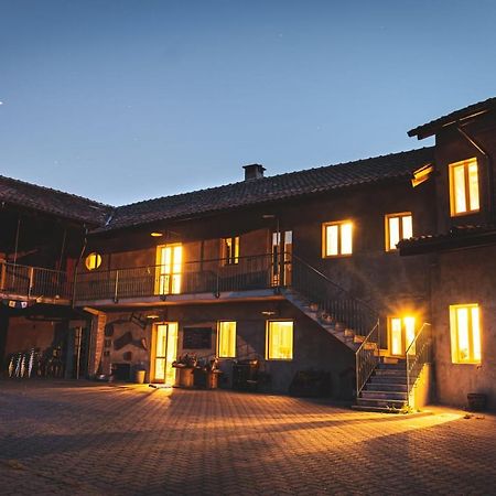 Cascina Bucolica B&B アルピニャーノ エクステリア 写真