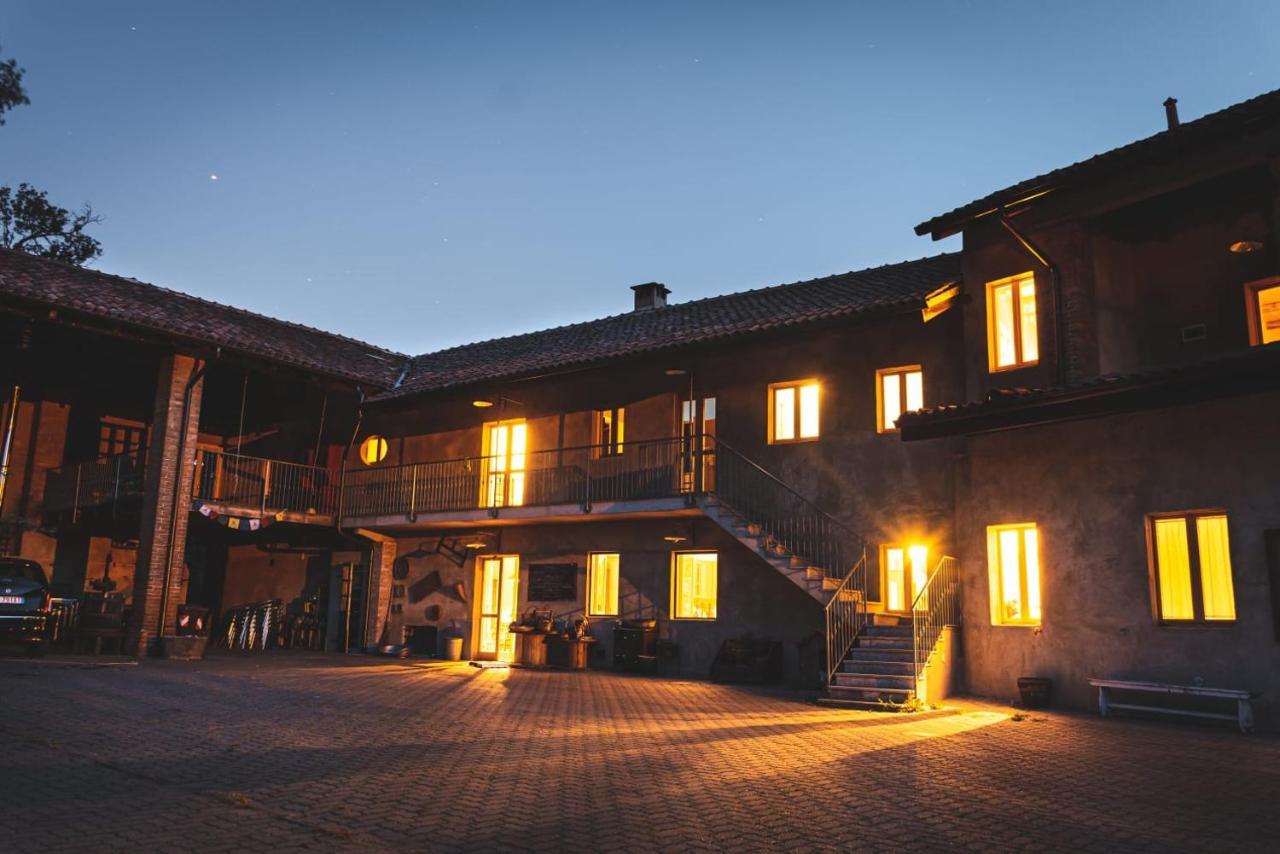 Cascina Bucolica B&B アルピニャーノ エクステリア 写真