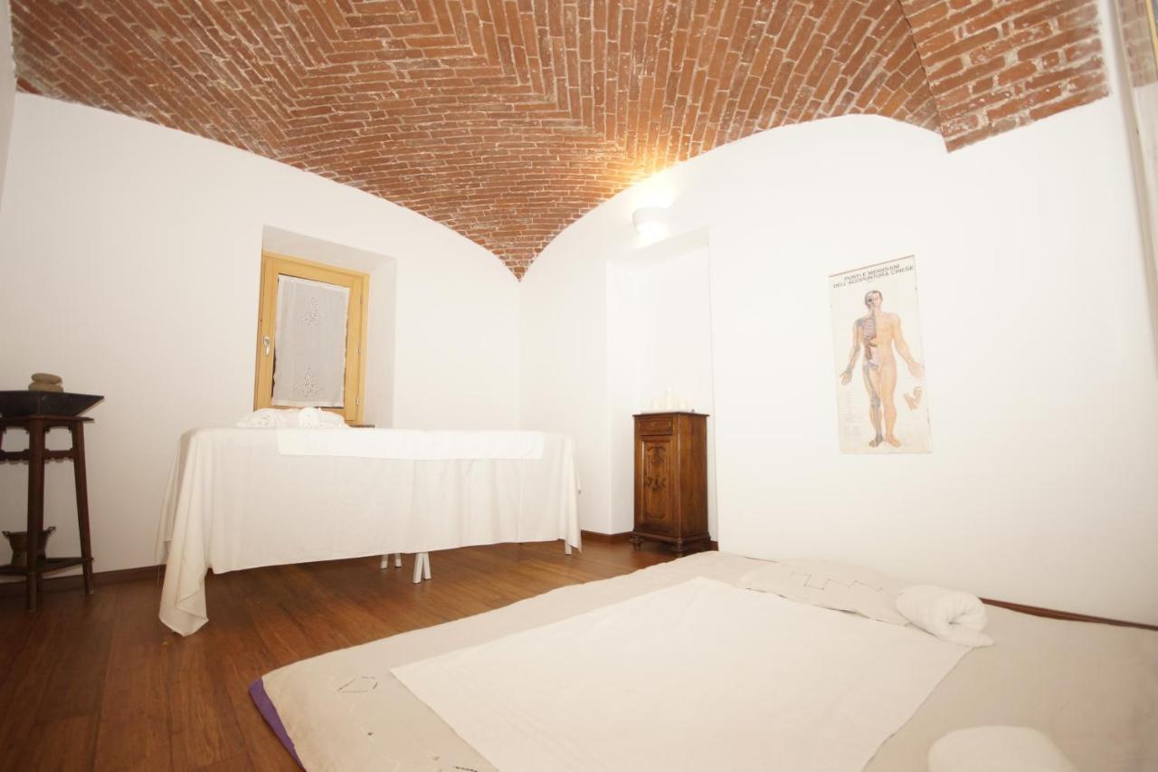 Cascina Bucolica B&B アルピニャーノ エクステリア 写真