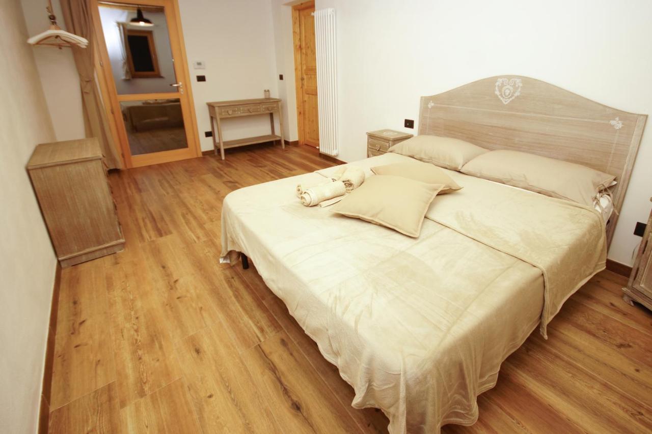 Cascina Bucolica B&B アルピニャーノ エクステリア 写真