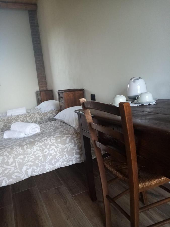 Cascina Bucolica B&B アルピニャーノ エクステリア 写真