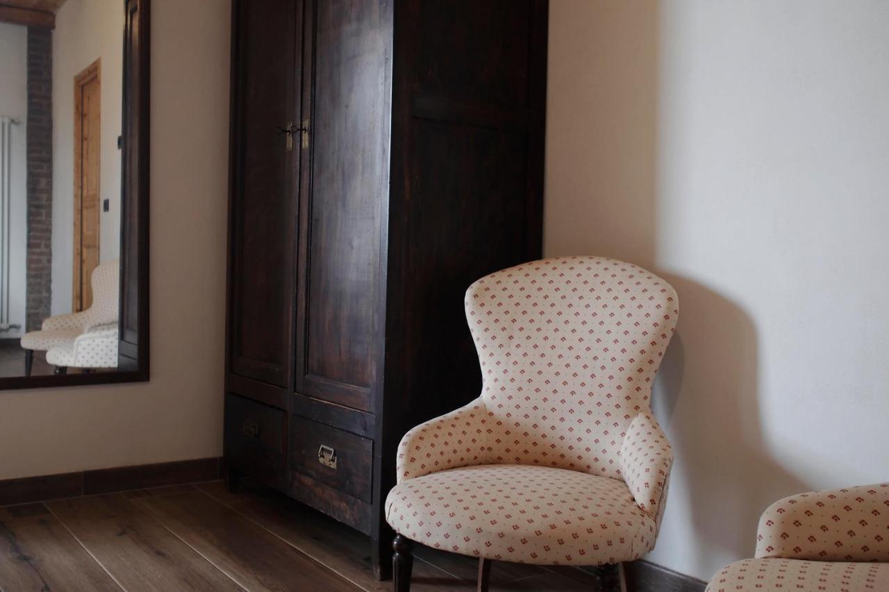 Cascina Bucolica B&B アルピニャーノ エクステリア 写真